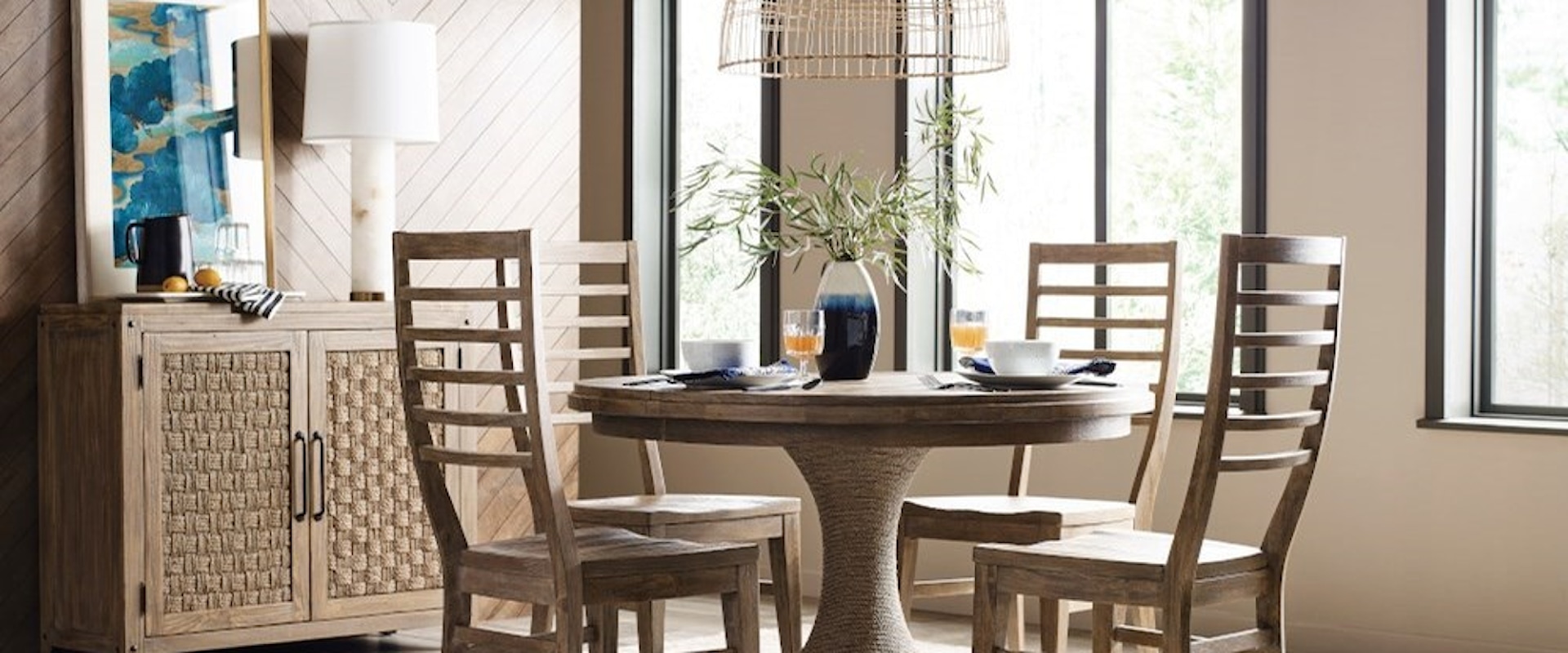 Casual Dining Room Group